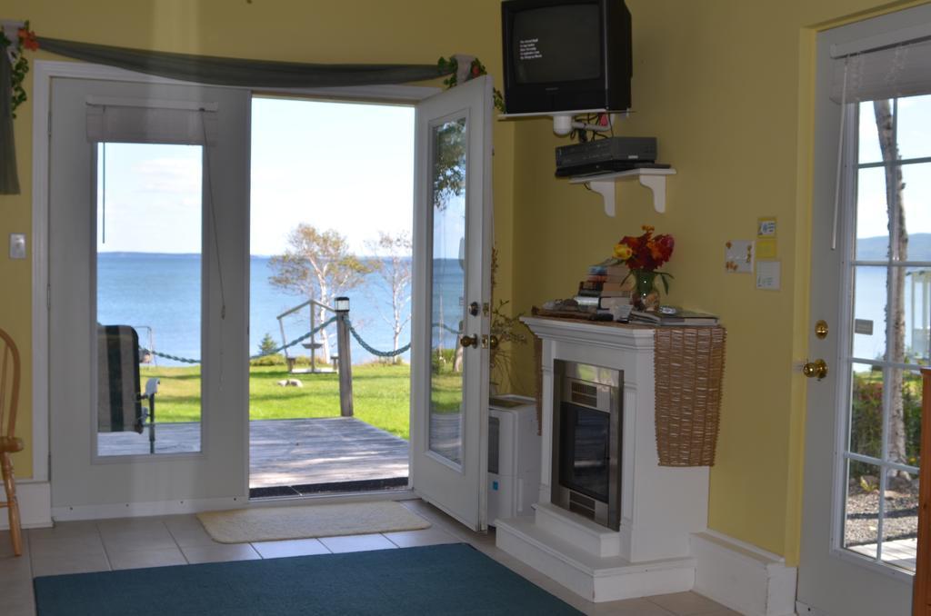 Sea Parrot Ocean View Manor Hotel Indian Brook Exterior photo